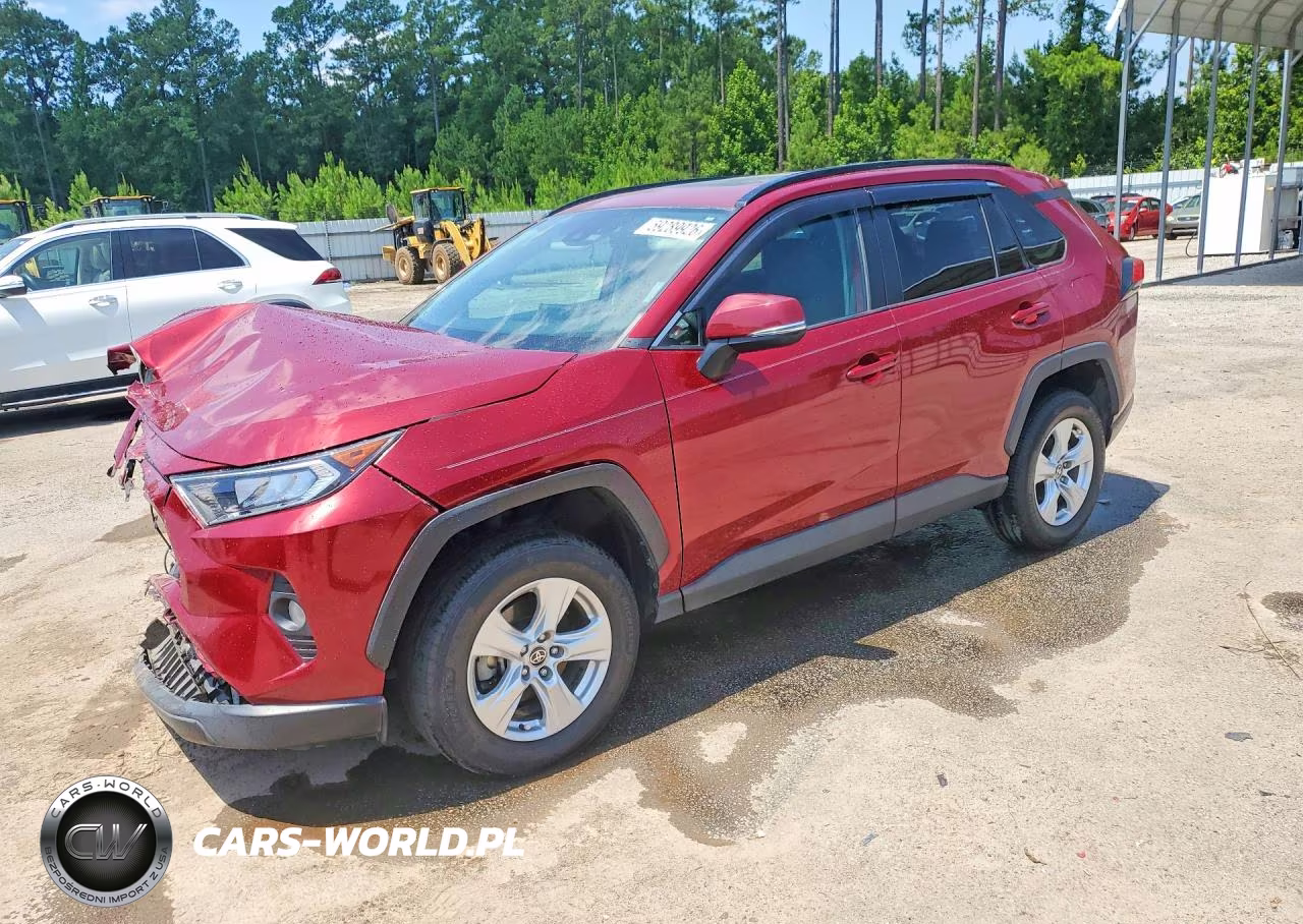 2021 Toyota Rav4 Xle VIN:2T3W1RFV8MW128504 - 1