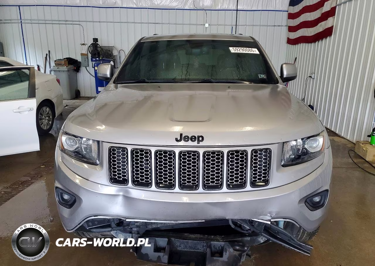 2015 Jeep Grand Cherokee Laredo VIN:1C4RJFAG2FC924868 - 5