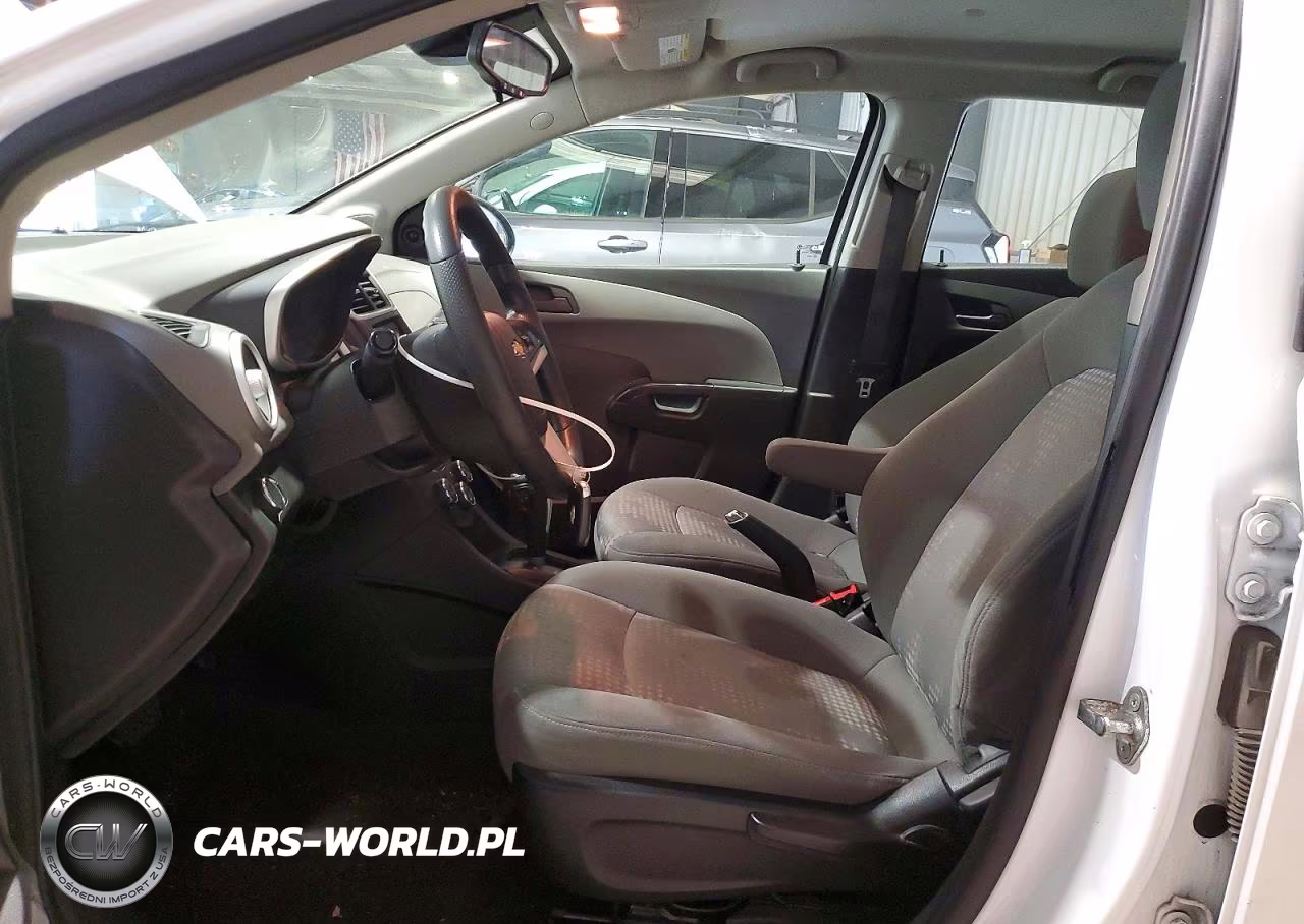 2019 Chevrolet Sonic VIN:1G1JG6SB6K4132704 - 7