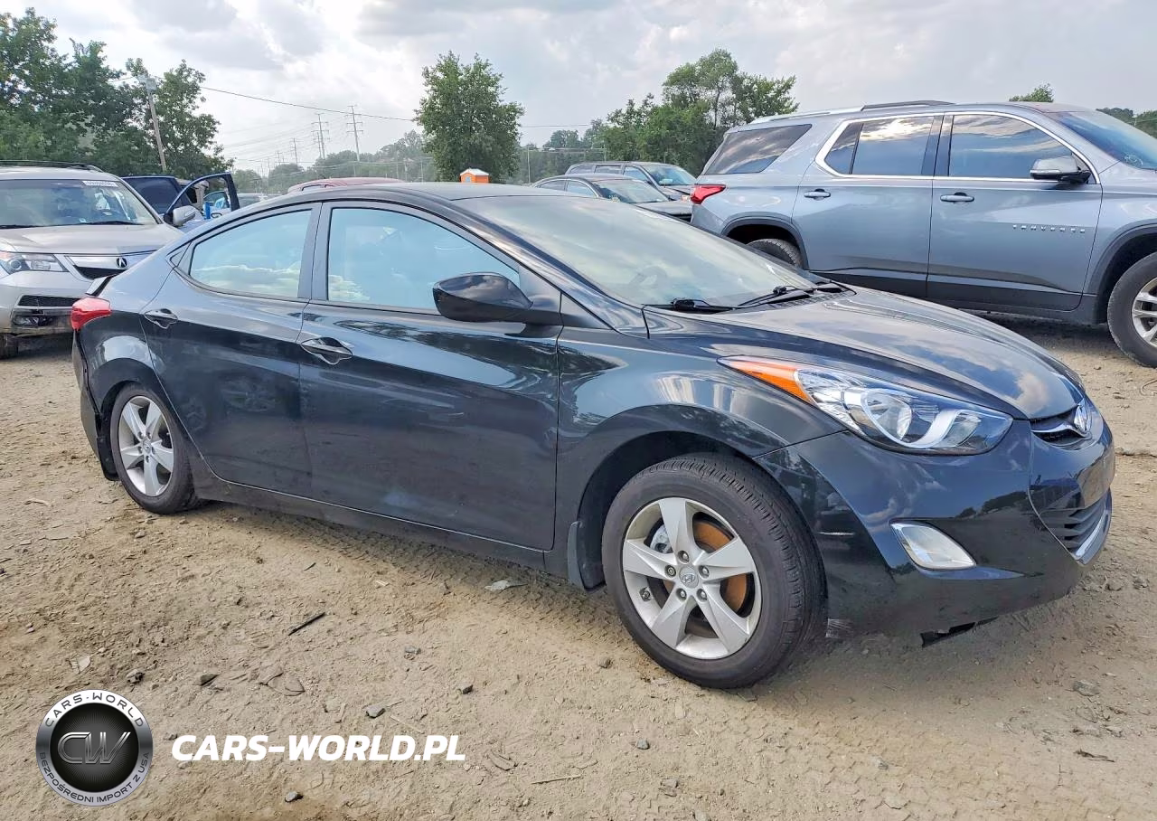 2012 Hyundai Elantra Gls VIN:KMHDH4AE8CU336922 - 4