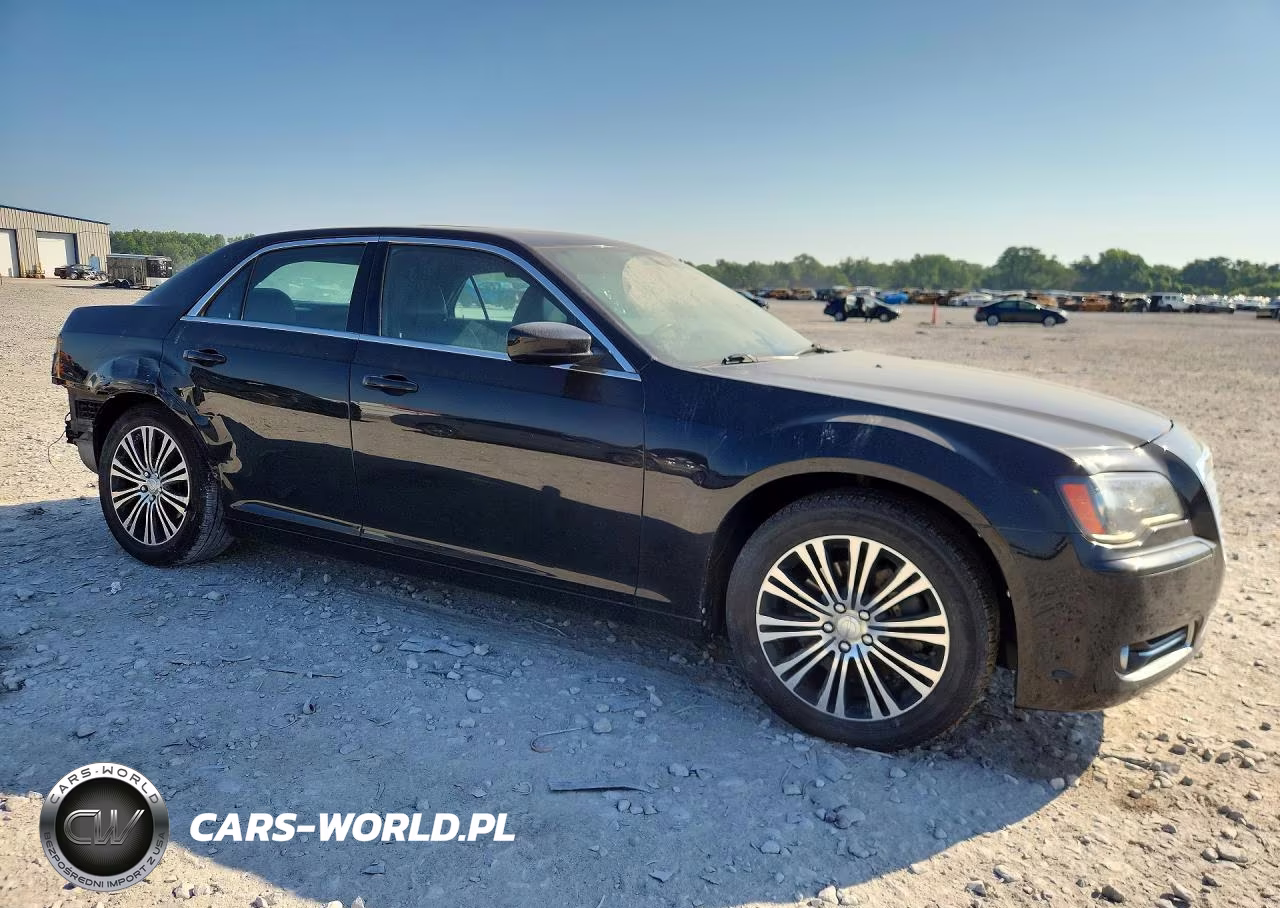 2014 Chrysler 300 S VIN:2C3CCAGG5EH142266 - 4