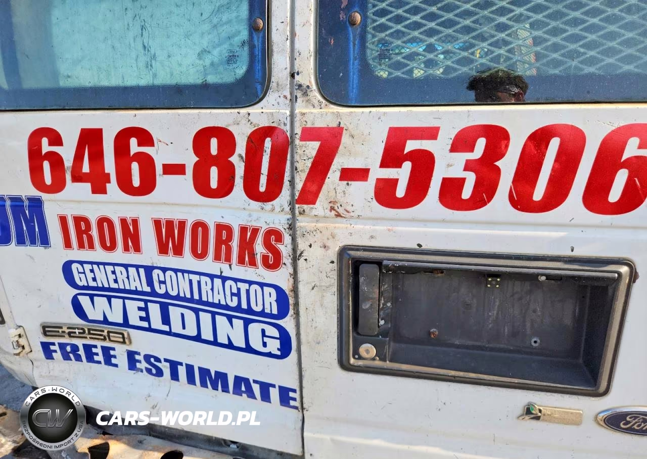 2010 Ford Econoline E250 Van VIN:1FTNE2EW0ADA26219 - 10