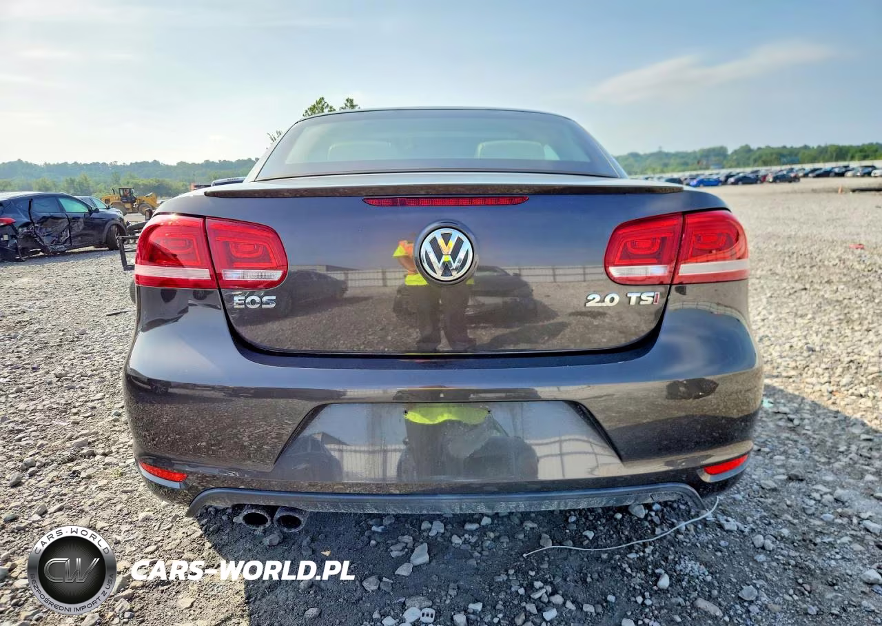 2015 Volkswagen Eos Komfort VIN:WVWBW8AH4FV000136 - 6