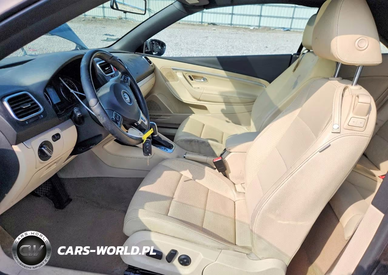2015 Volkswagen Eos Komfort VIN:WVWBW8AH4FV000136 - 7