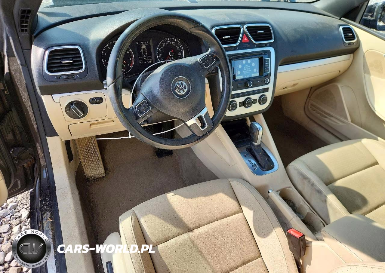2015 Volkswagen Eos Komfort VIN:WVWBW8AH4FV000136 - 8