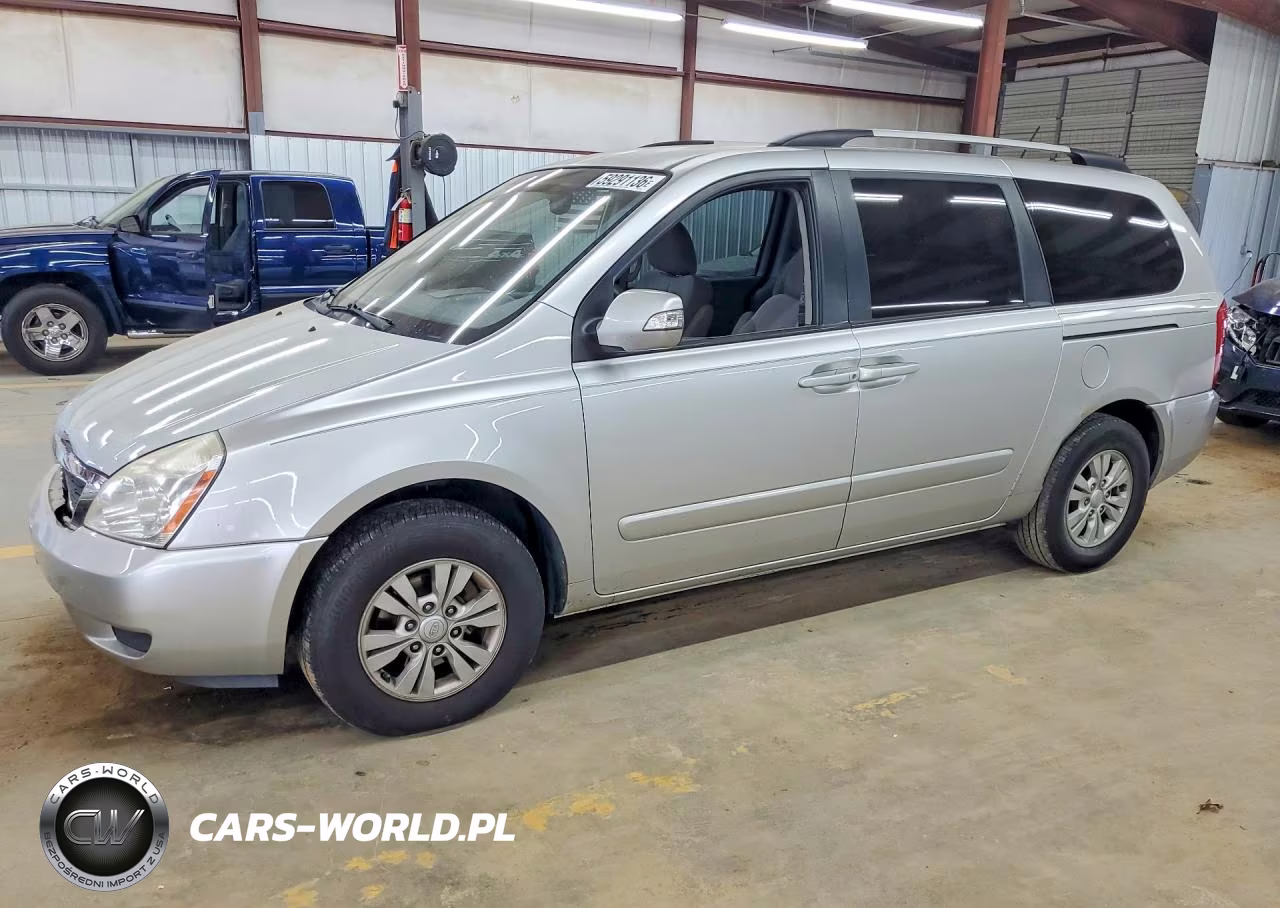 2012 Kia Sedona Lx