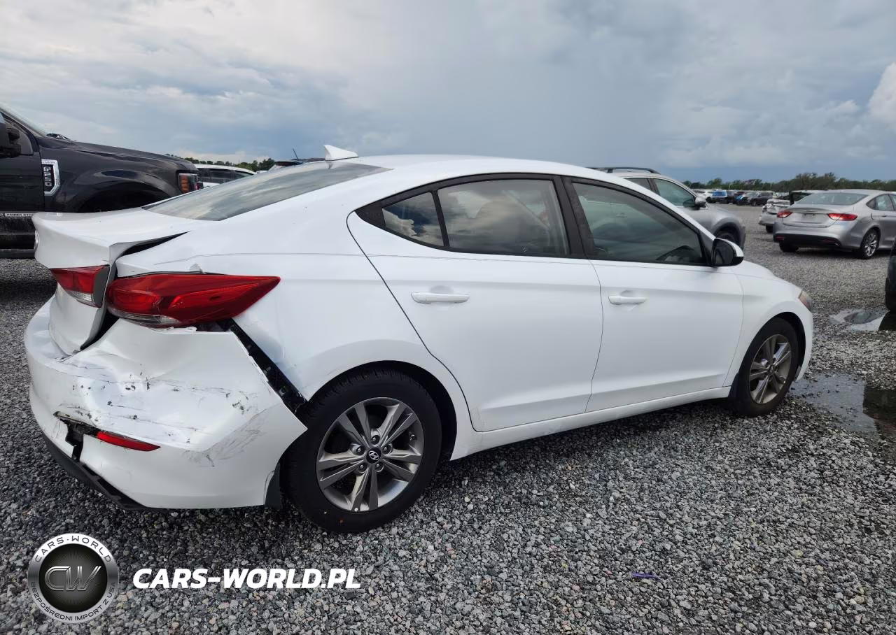 2017 Hyundai Elantra Se VIN:5NPD84LF3HH192028 - 3
