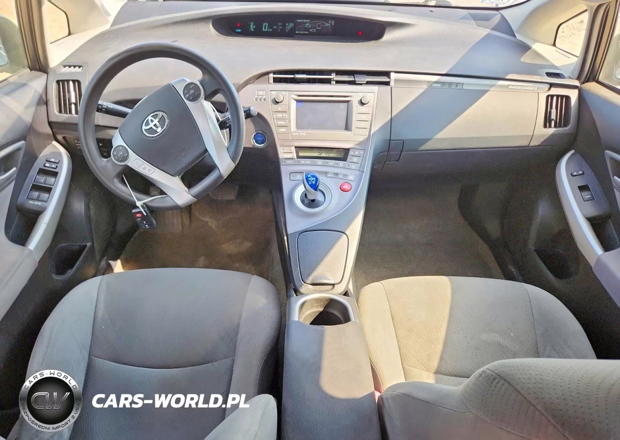 2012 Toyota Prius Plug-In Hybrid Base VIN:JTDKN3DP8C3009339 - 8