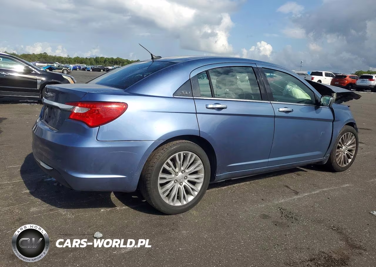 2011 Chrysler 200 Limited VIN:1C3BC2FBXBN615850 - 3
