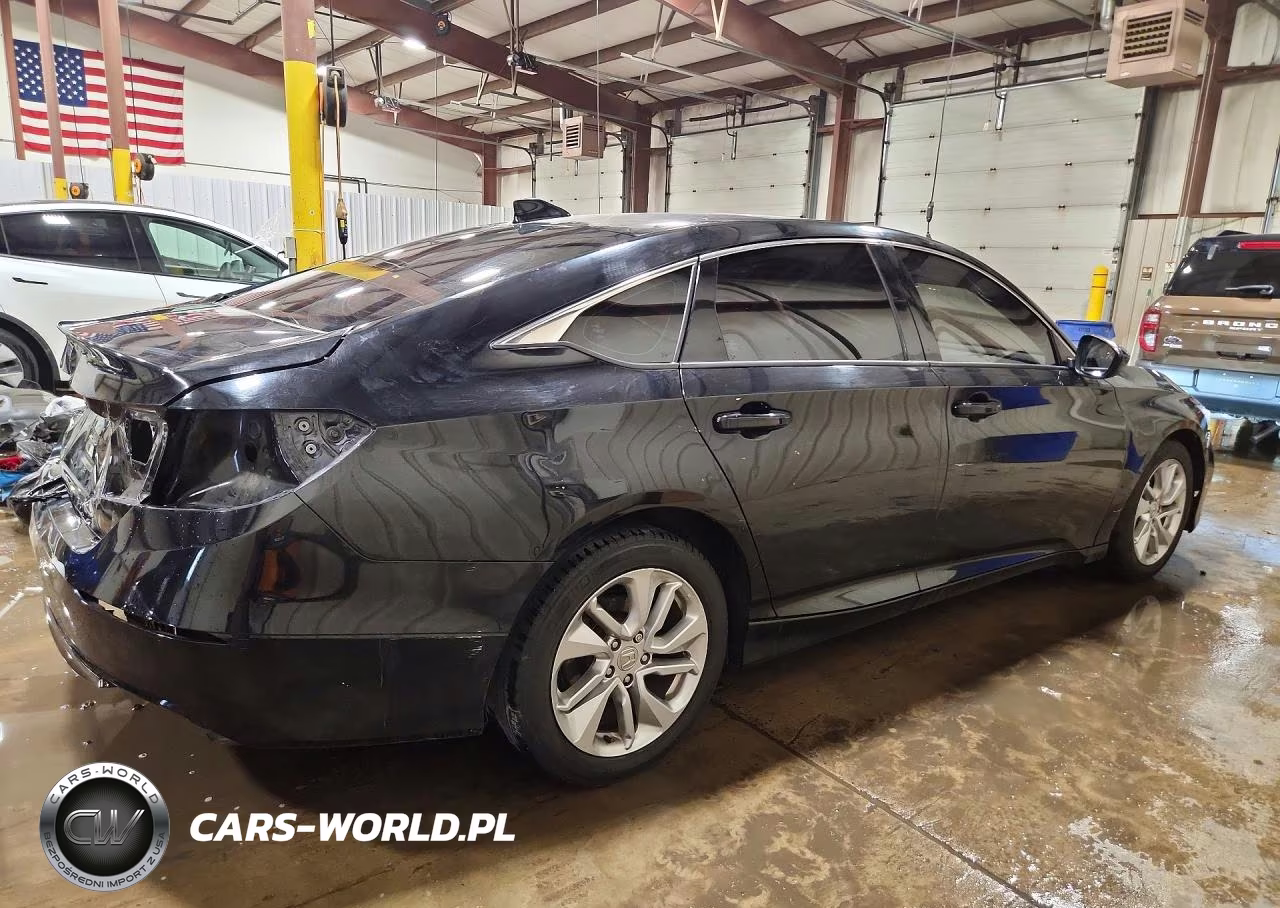 2018 Honda Accord Lx VIN:1HGCV1F12JA169762 - 3