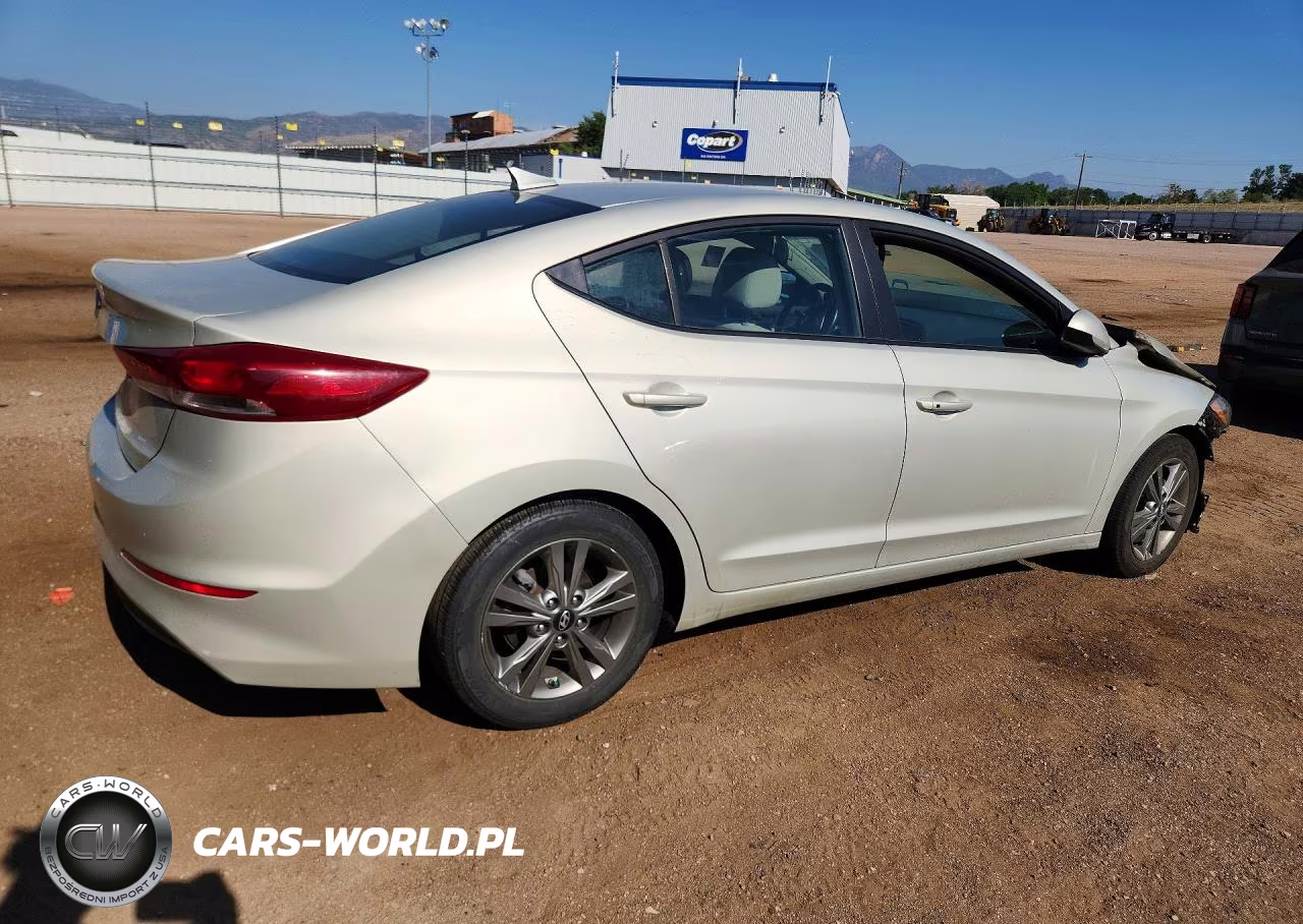 2018 Hyundai Elantra Value Edition VIN:5NPD84LF7JH257212 - 3