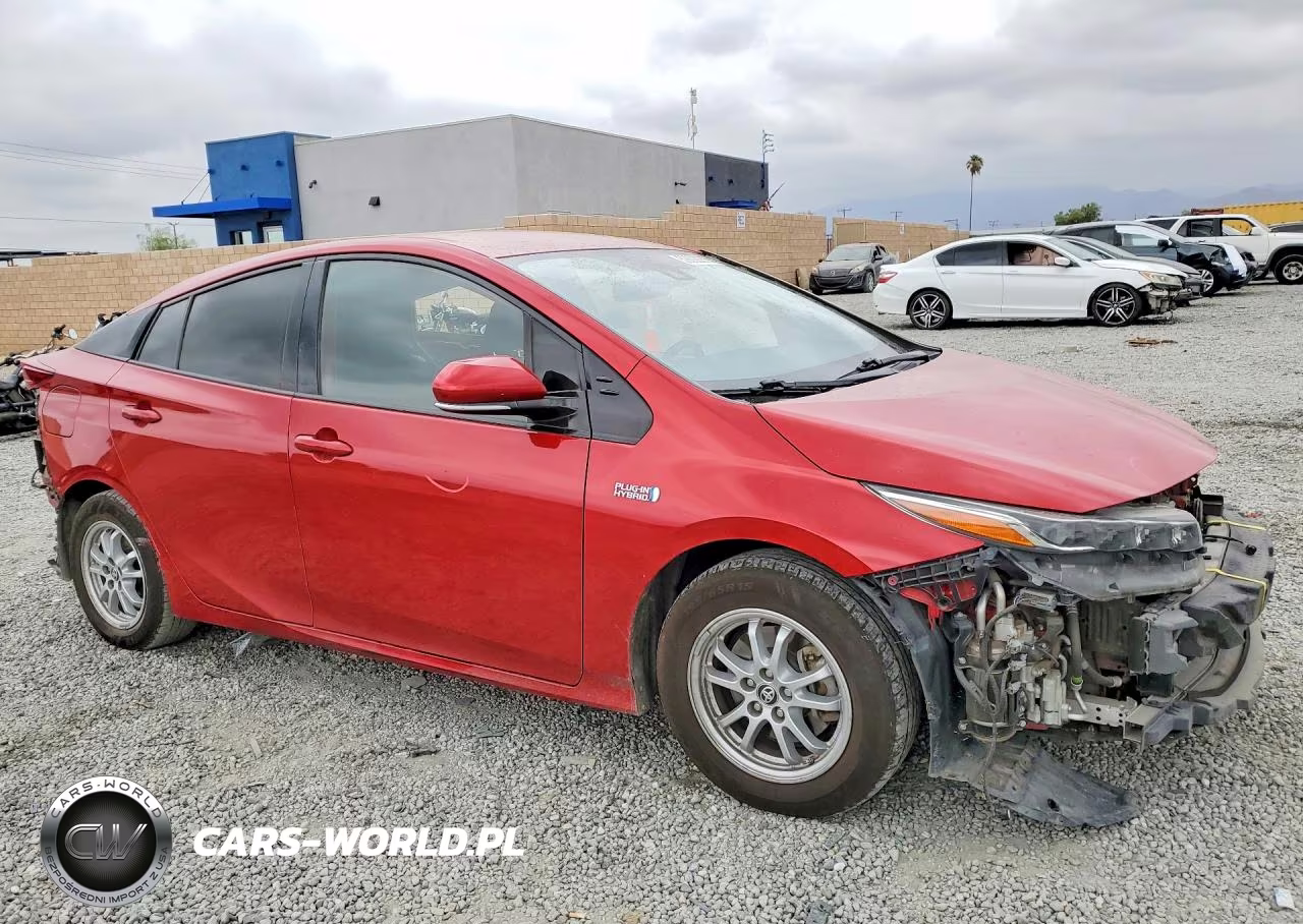 2020 Toyota Prius Prime Xle VIN:JTDKARFP8L3133221 - 4