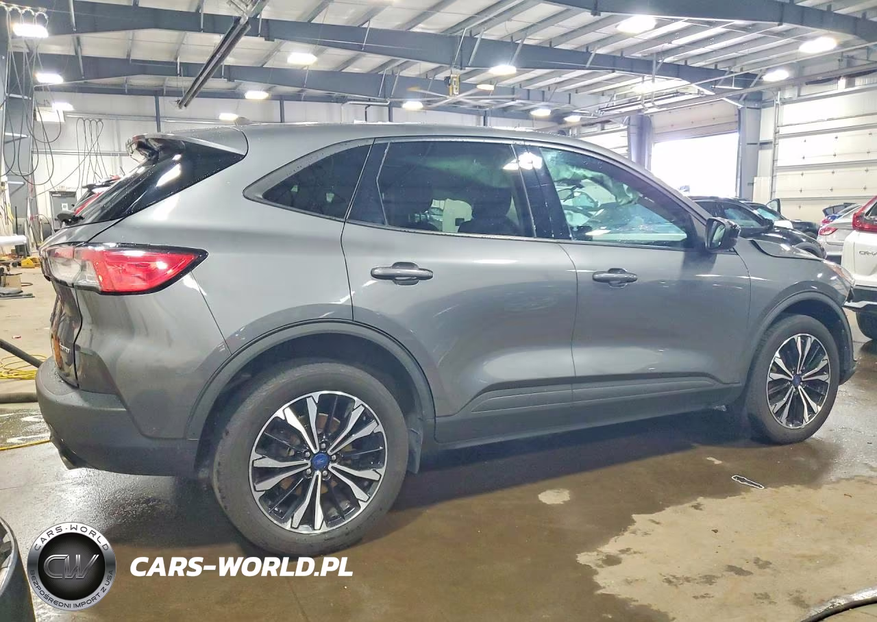2021 Ford Escape Se VIN:1FMCU9G6XMUA99128 - 3