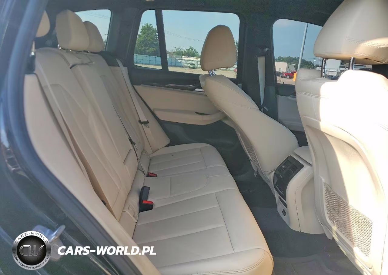 2020 BMW X3 xDrive30I VIN:5UXTY5C04LLT33768 - 11