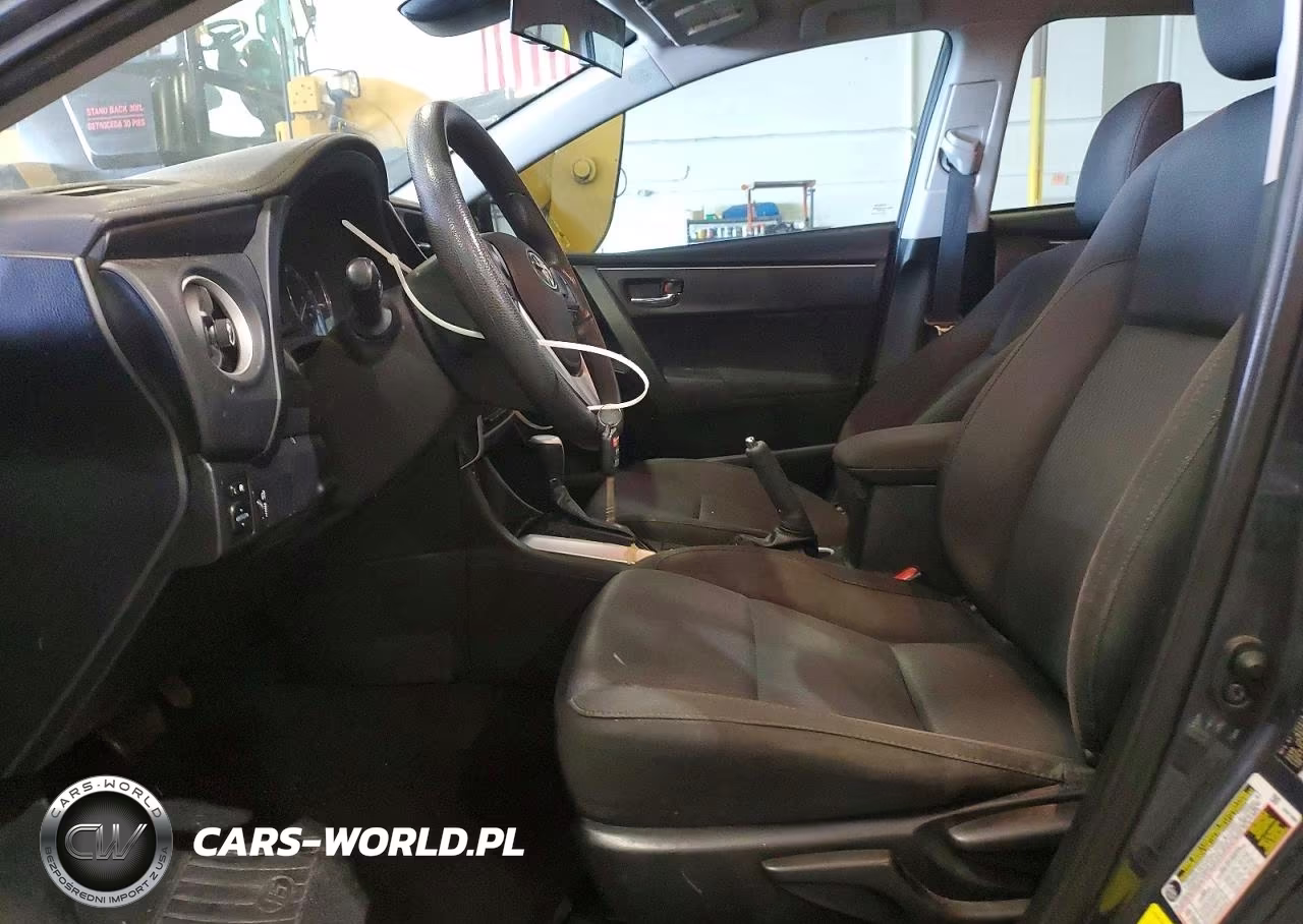 2018 Toyota Corolla Le VIN:5YFBURHE2JP753327 - 7