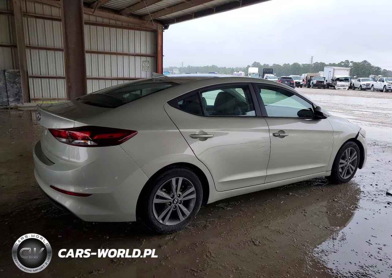 2018 Hyundai Elantra Value Edition VIN:5NPD84LF0JH319288 - 3