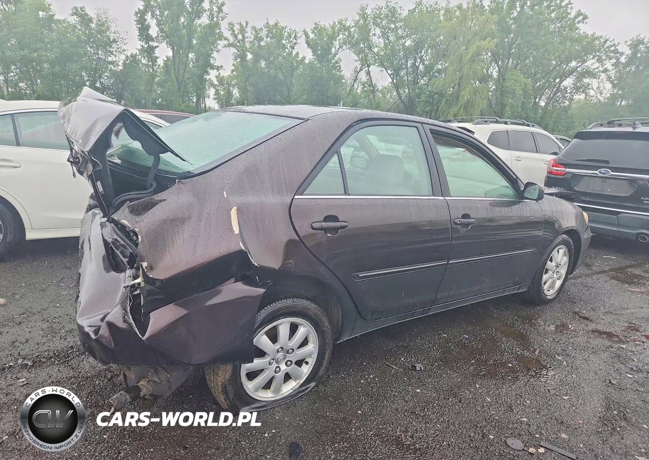 2002 Toyota Camry Xle V6 VIN:JTDBF30K620022730 - 3
