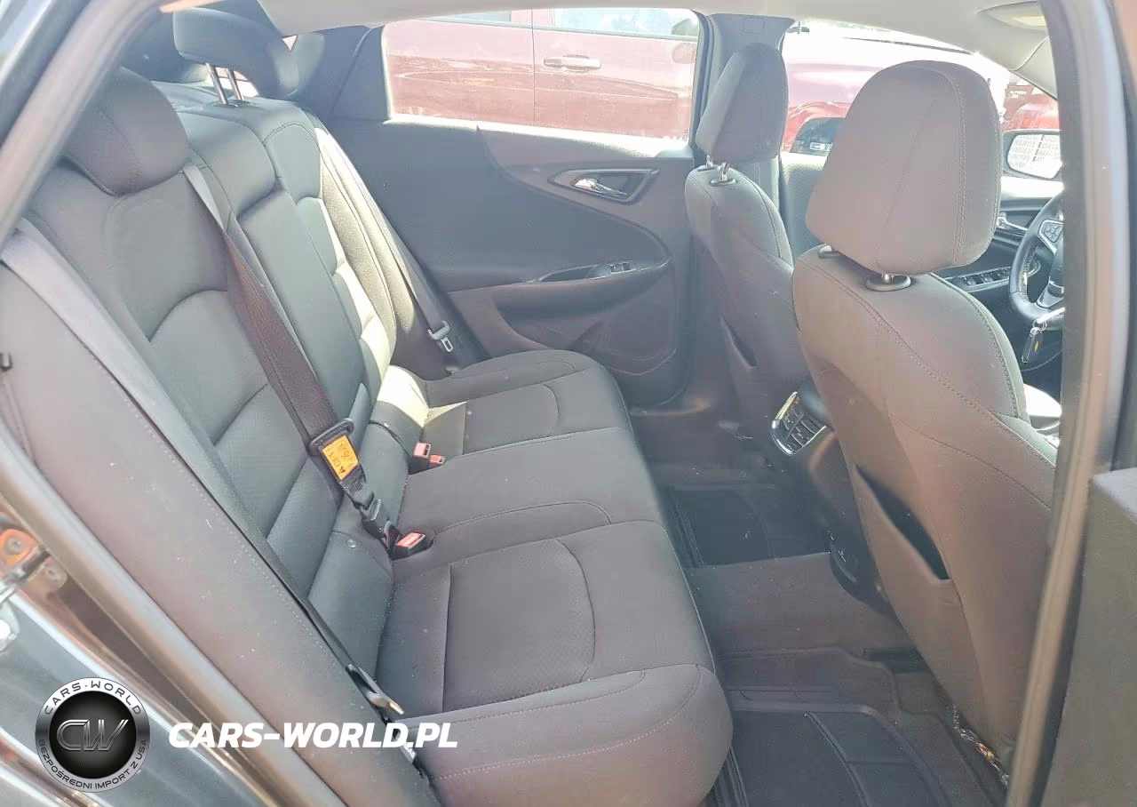 2018 Chevrolet Malibu Lt VIN:1G1ZD5ST7JF117033 - 10