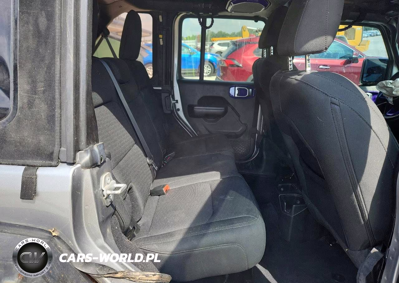 2020 Jeep Wrangler Unlimited Sport VIN:1C4HJXDG6LW342425 - 10