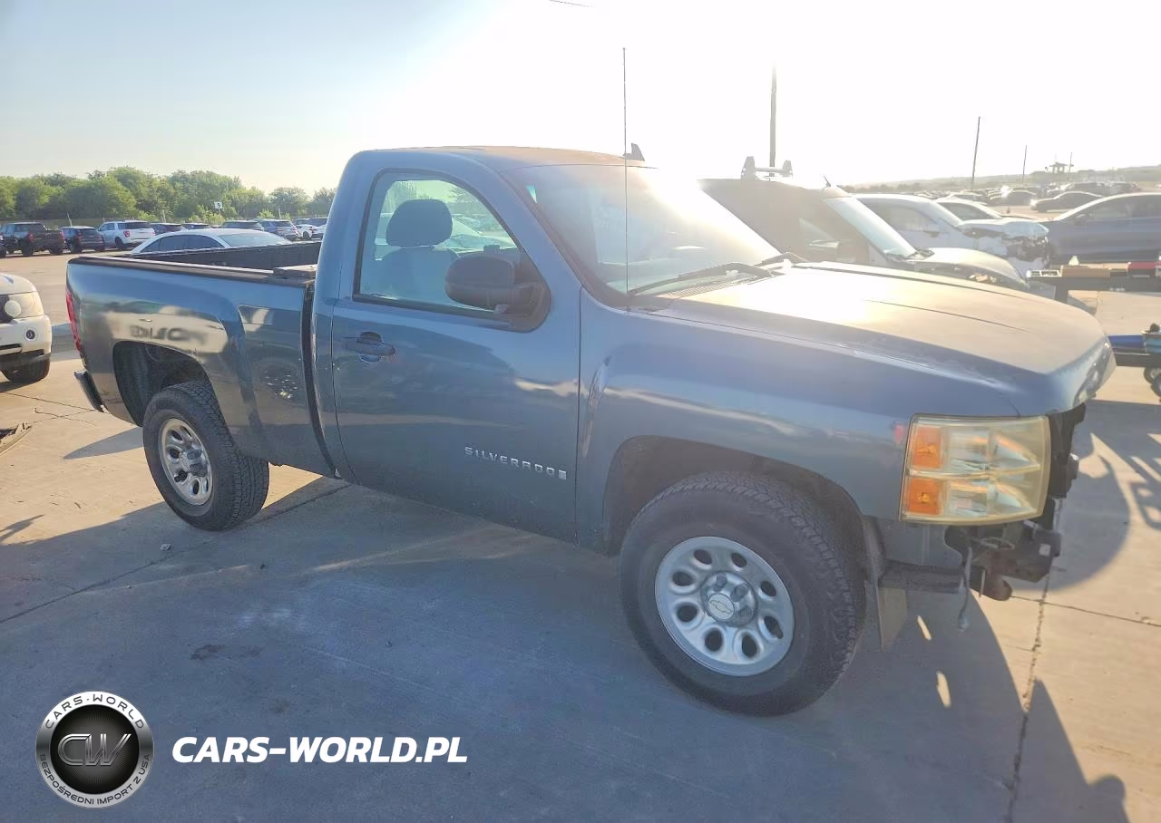 2008 Chevrolet Silverado C1500 VIN:1GCEC14XX8Z260424 - 4