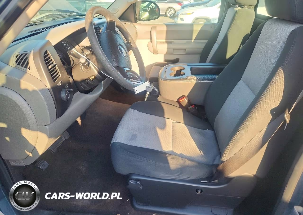 2008 Chevrolet Silverado C1500 VIN:1GCEC14XX8Z260424 - 7