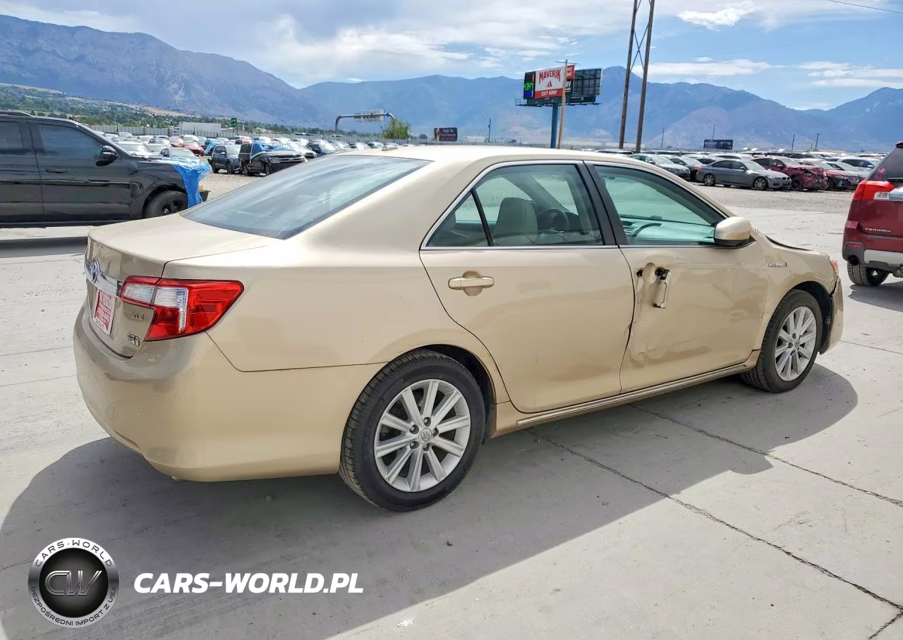 2012 Toyota Camry Hybrid Xle VIN:4T1BD1FK1CU035442 - 3