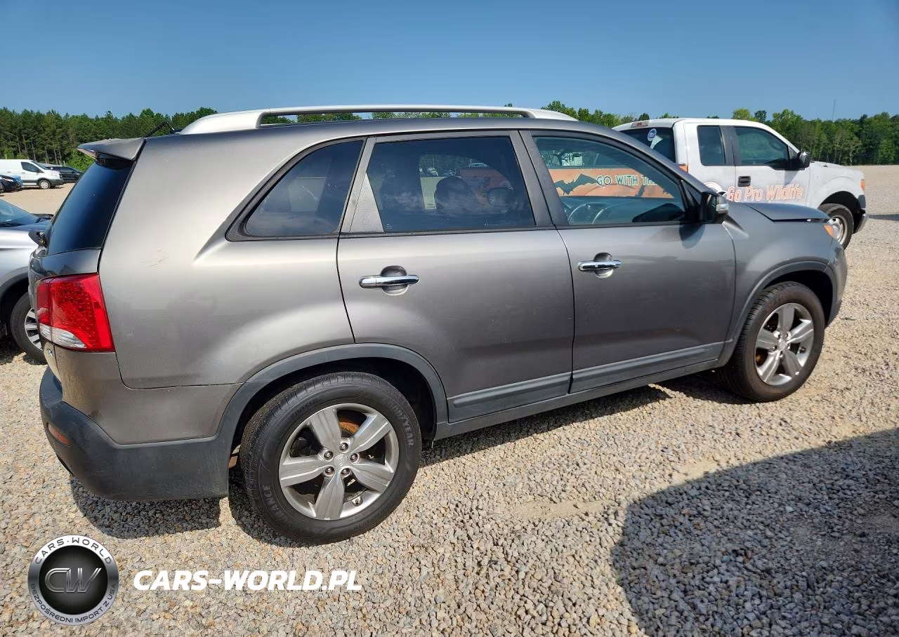 2013 Kia Sorento Ex VIN:5XYKU3A64DG397889 - 3