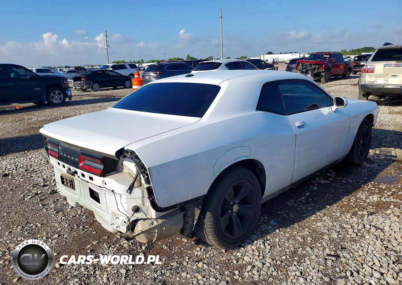 2015 Dodge Challenger Sxt VIN:2C3CDZAG2FH912266 - 3