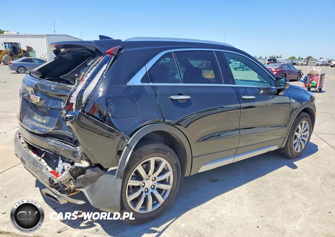 2022 Cadillac Xt4 Premium Luxury VIN:1GYFZDR49NF100125 - 3