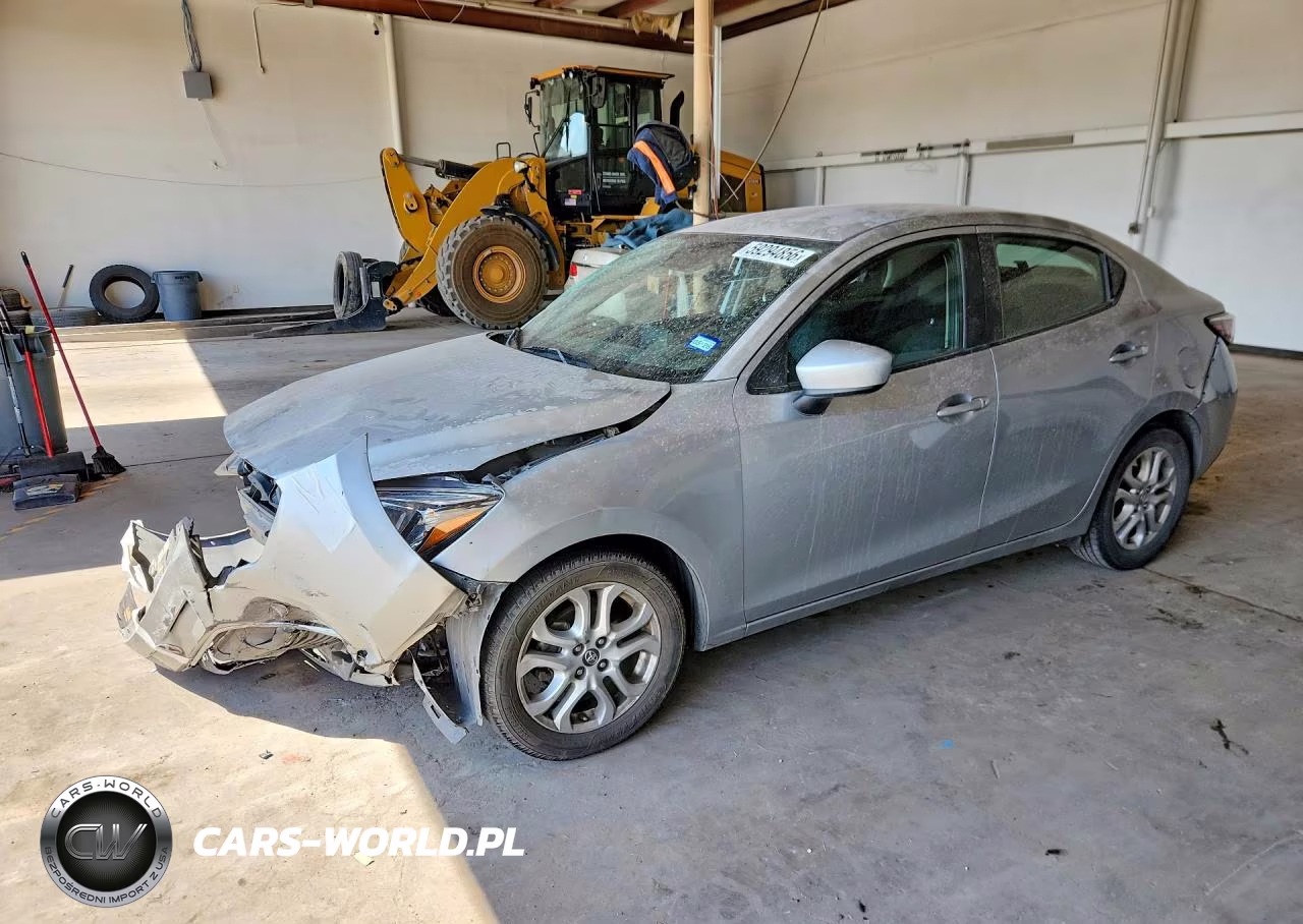 2018 Toyota Yaris Ia Base – zdjęcie 1 z 12
