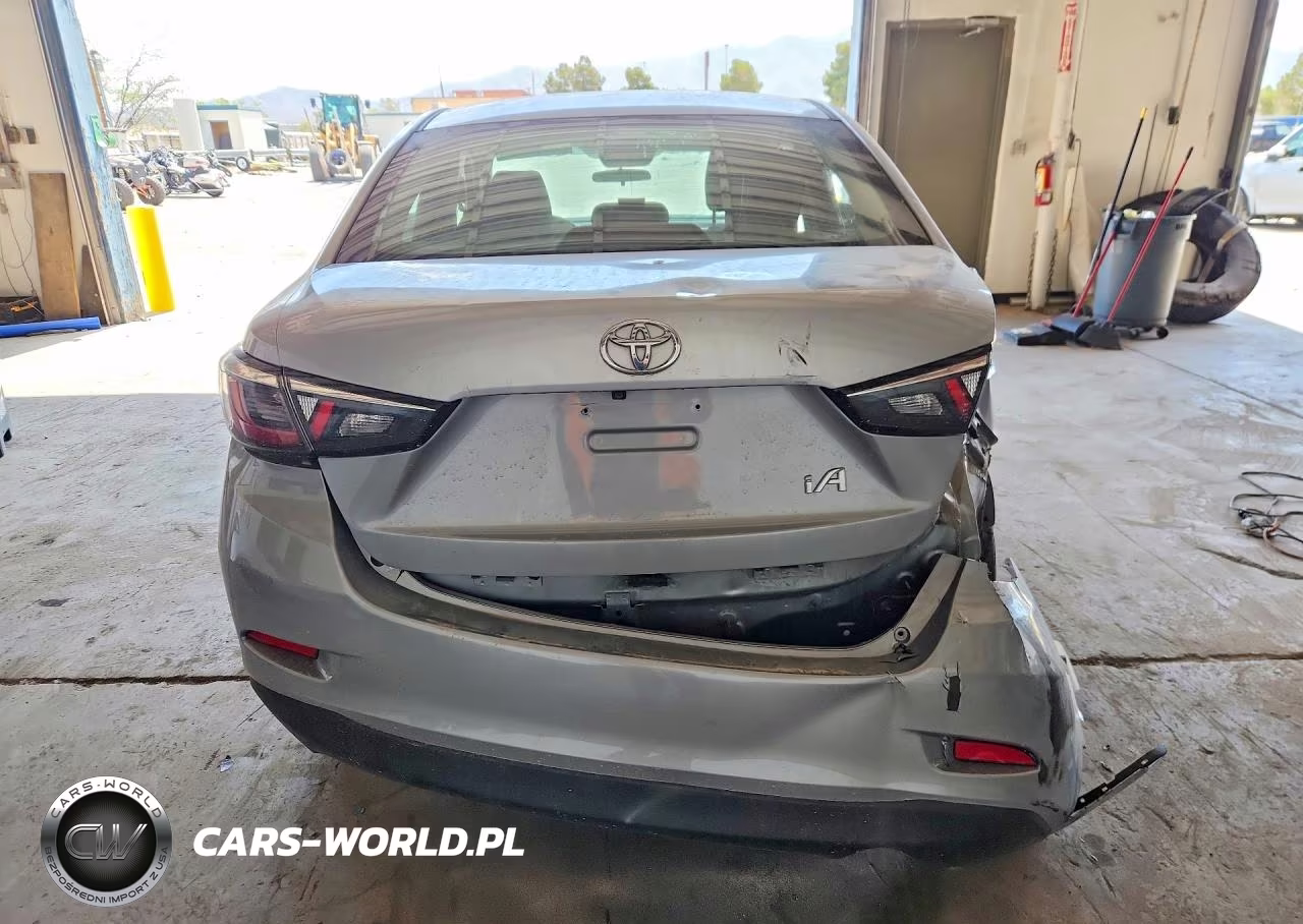 2018 Toyota Yaris Ia Base VIN:3MYDLBYV0JY306404 - 6