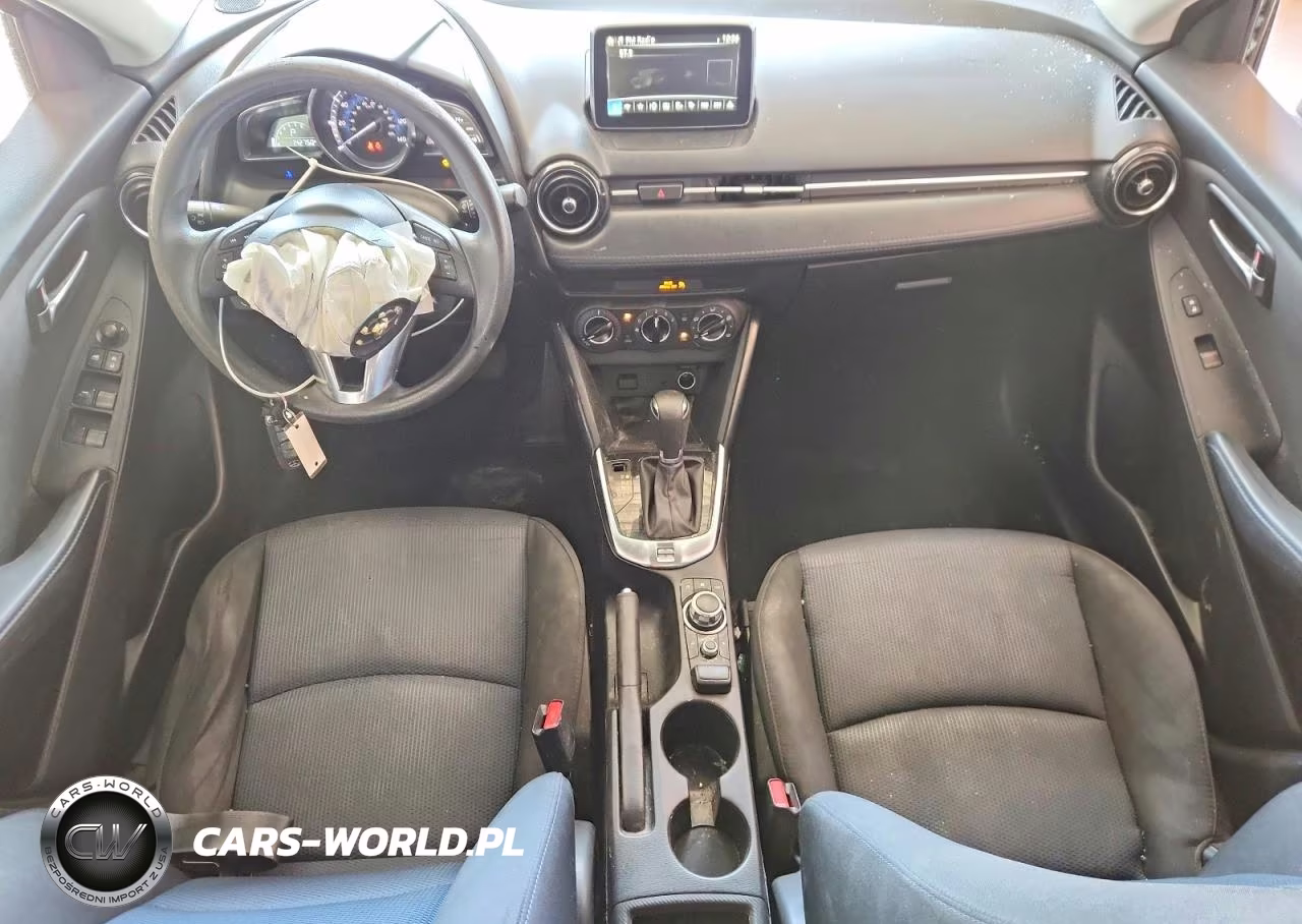 2018 Toyota Yaris Ia Base VIN:3MYDLBYV0JY306404 - 8