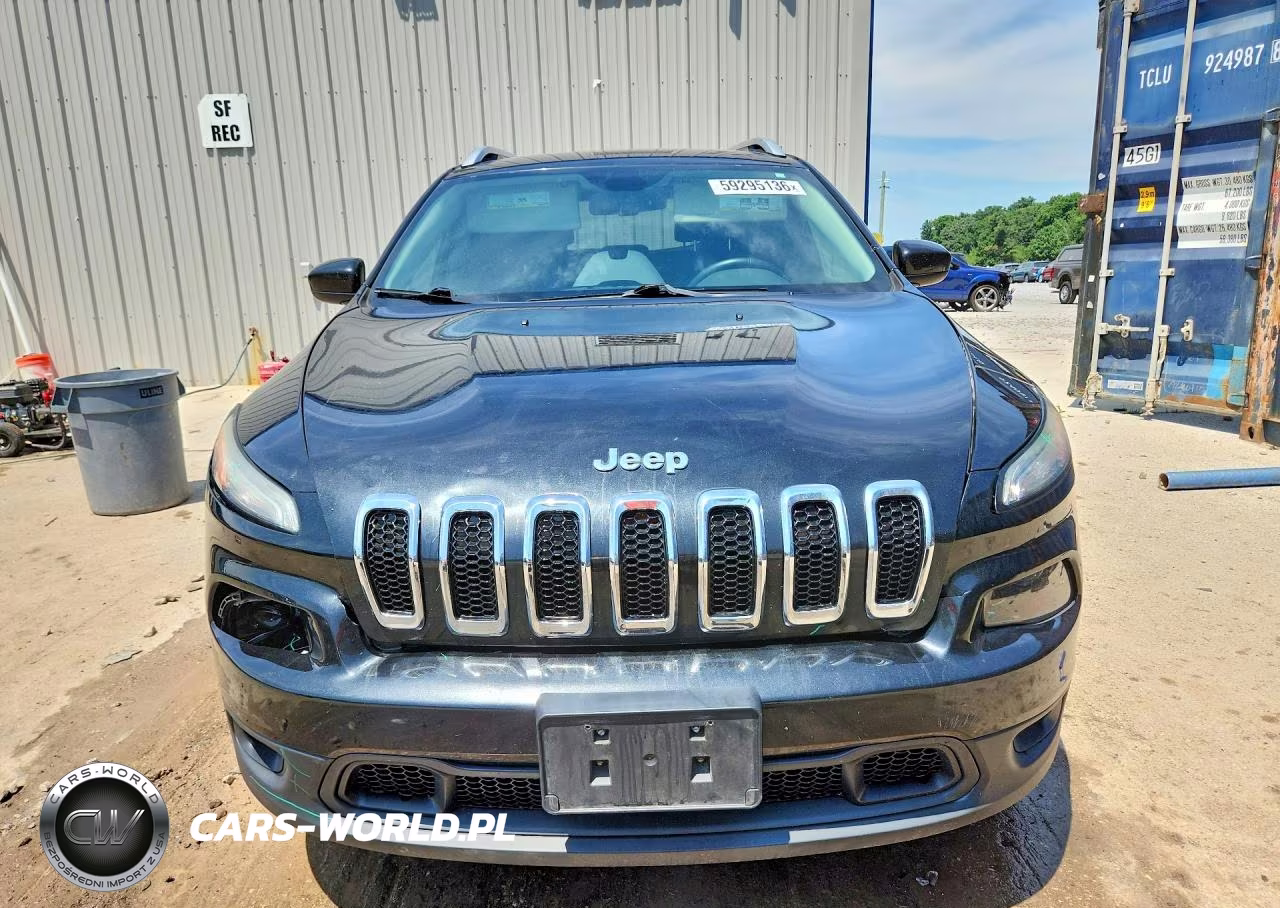 2015 Jeep Cherokee Latitude VIN:1C4PJLCB1FW770689 - 5