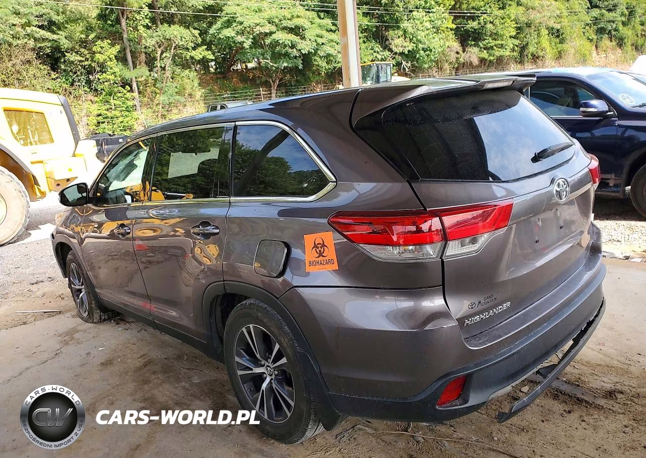 2019 Toyota Highlander Le VIN:5TDBZRFH6KS962271 - 2