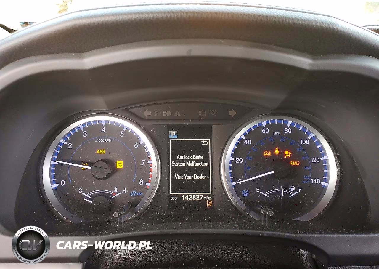 2019 Toyota Highlander Le VIN:5TDBZRFH6KS962271 - 9