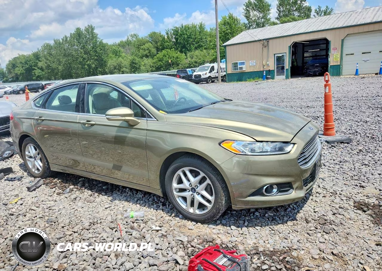2013 Ford Fusion Se VIN:3FA6P0HR9DR132744 - 4