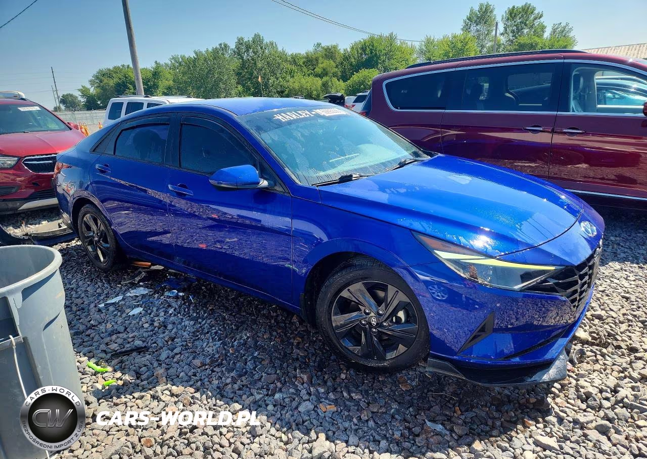 2022 Hyundai Elantra Sel VIN:KMHLM4AG8NU243944 - 4