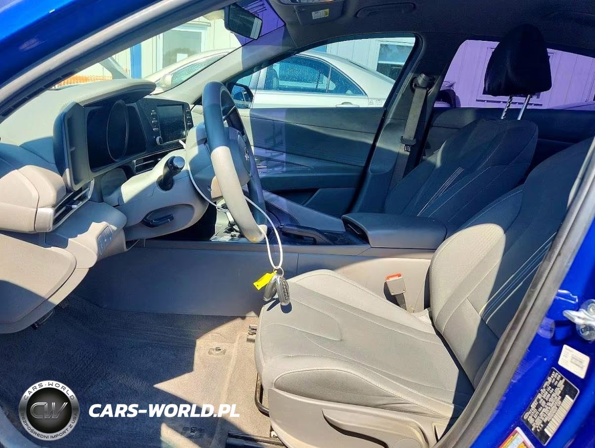 2022 Hyundai Elantra Sel VIN:KMHLM4AG8NU243944 - 7