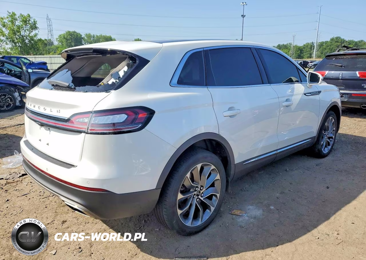 2022 Lincoln Nautilus Reserve VIN:2LMPJ8K95NBL00662 - 3