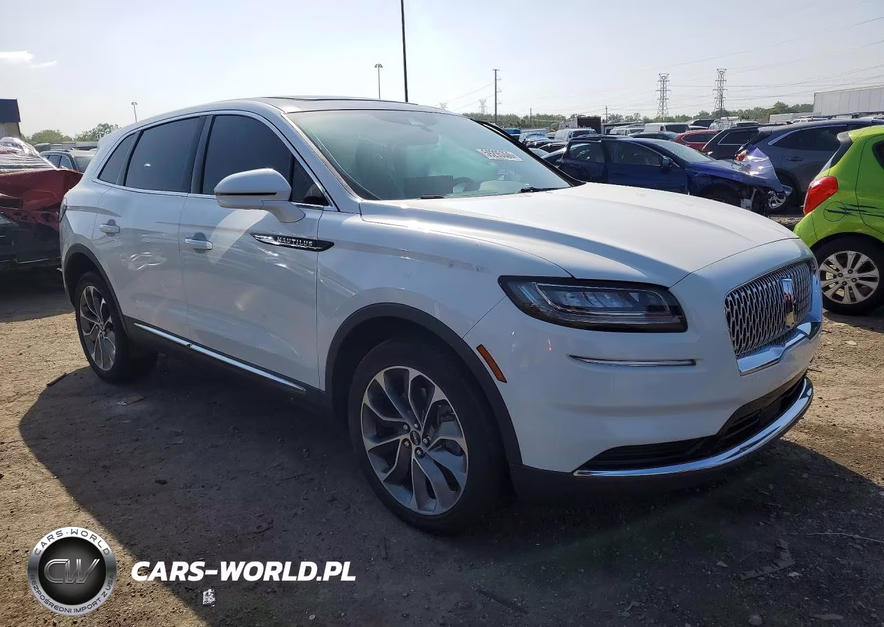 2022 Lincoln Nautilus Reserve VIN:2LMPJ8K95NBL00662 - 4