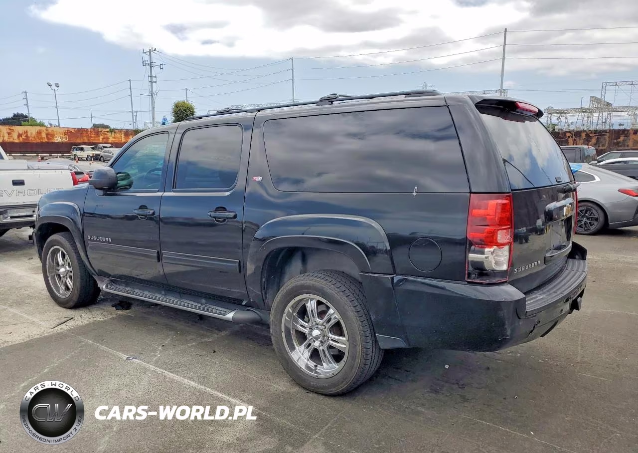 2011 Chevrolet Suburban K1500 Lt VIN:1GNSKJE3XBR368932 - 2