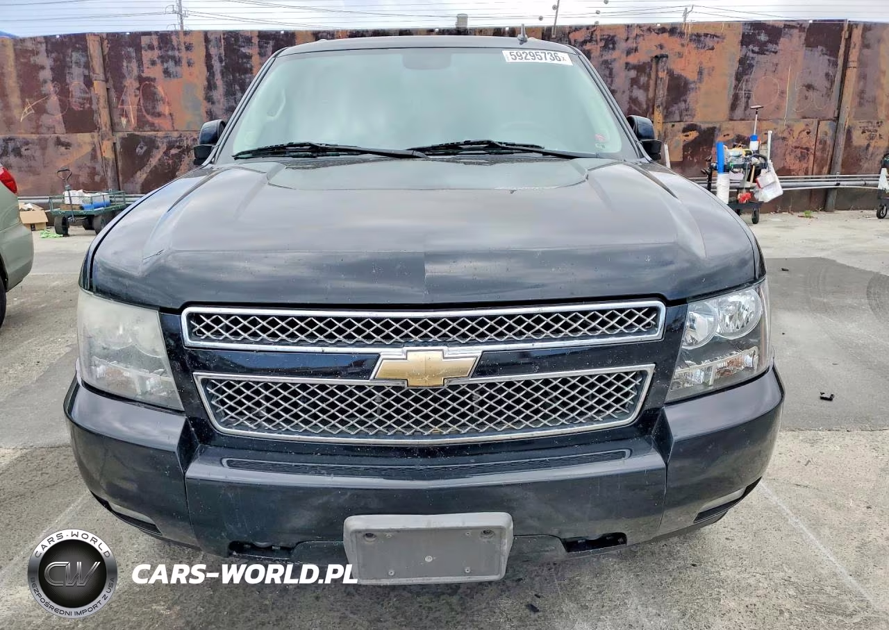 2011 Chevrolet Suburban K1500 Lt VIN:1GNSKJE3XBR368932 - 5