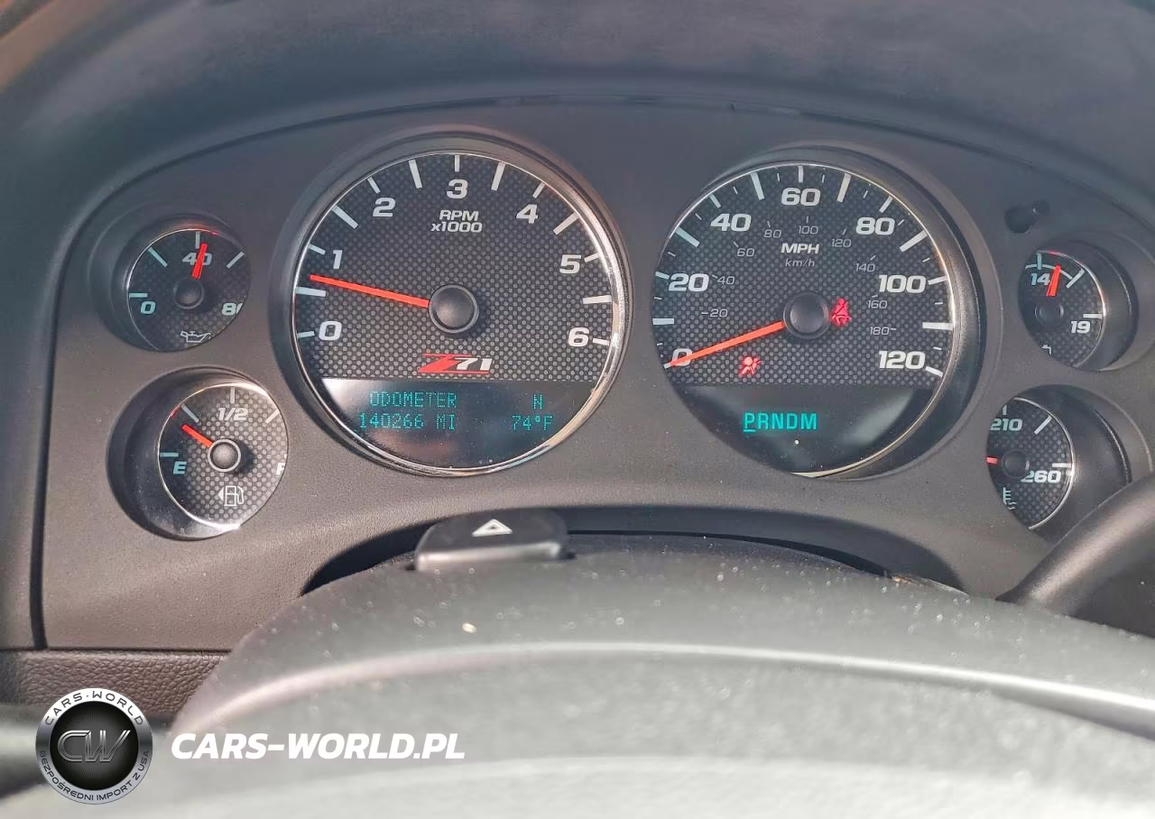 2011 Chevrolet Suburban K1500 Lt VIN:1GNSKJE3XBR368932 - 9