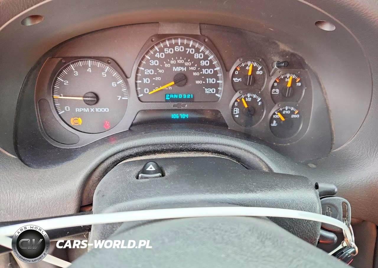2004 Chevrolet Trailblazer Ls VIN:1GNDT13S442208928 - 9
