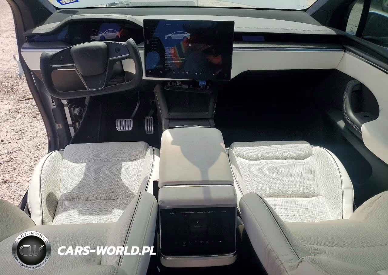 2022 Tesla Model X VIN:7SAXCBE62NF341412 - 8