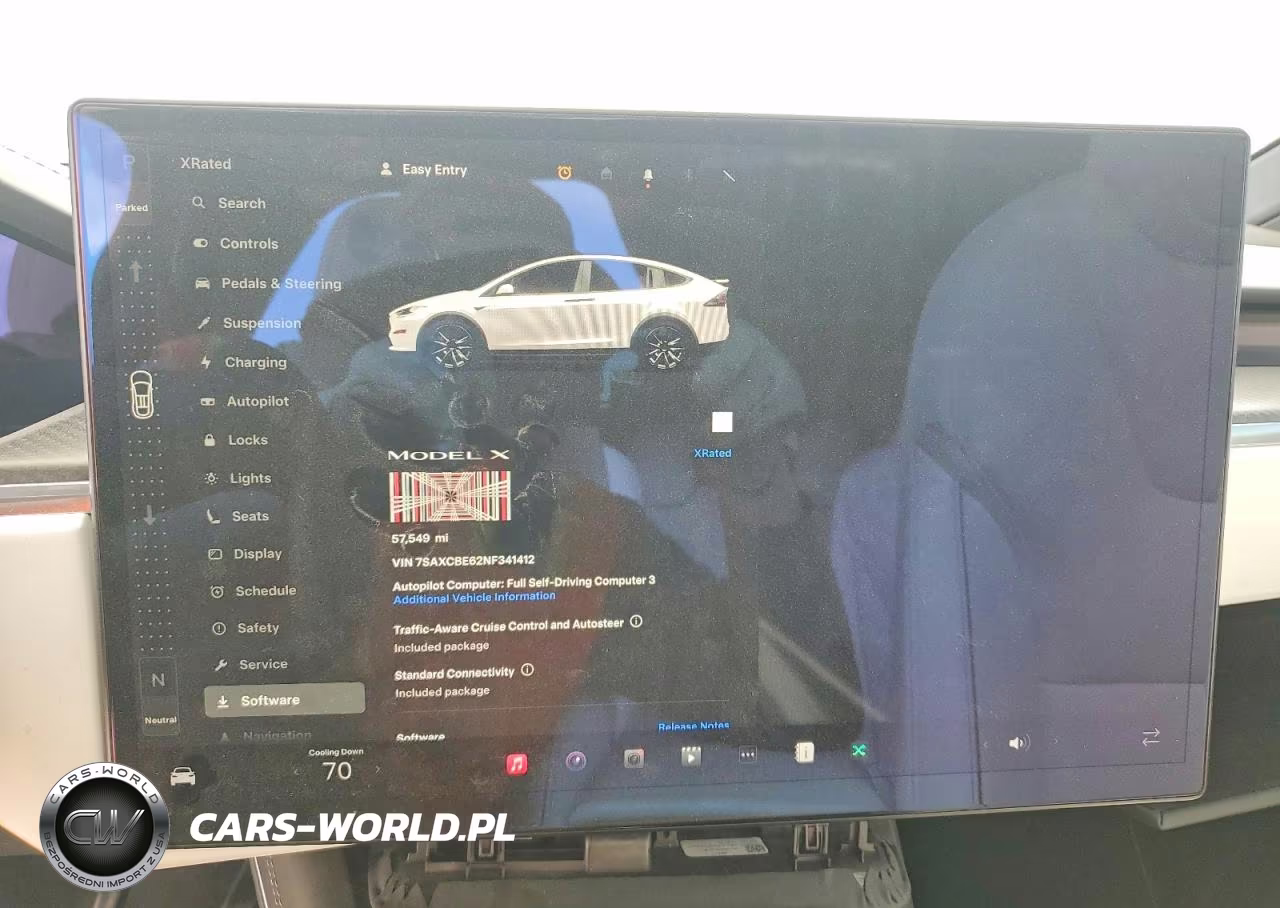 2022 Tesla Model X VIN:7SAXCBE62NF341412 - 9