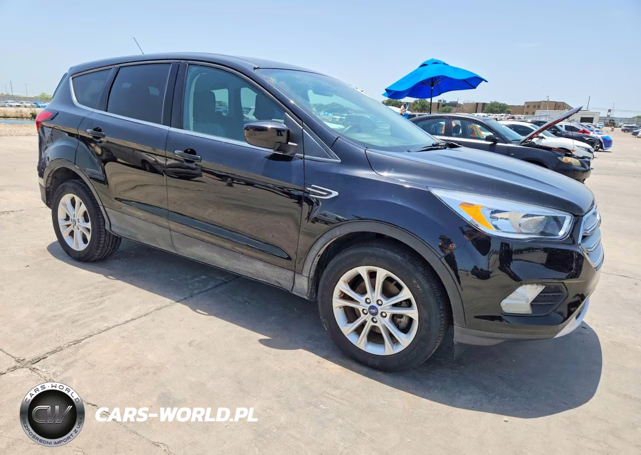2019 Ford Escape Se VIN:1FMCU0GD8KUB43750 - 4