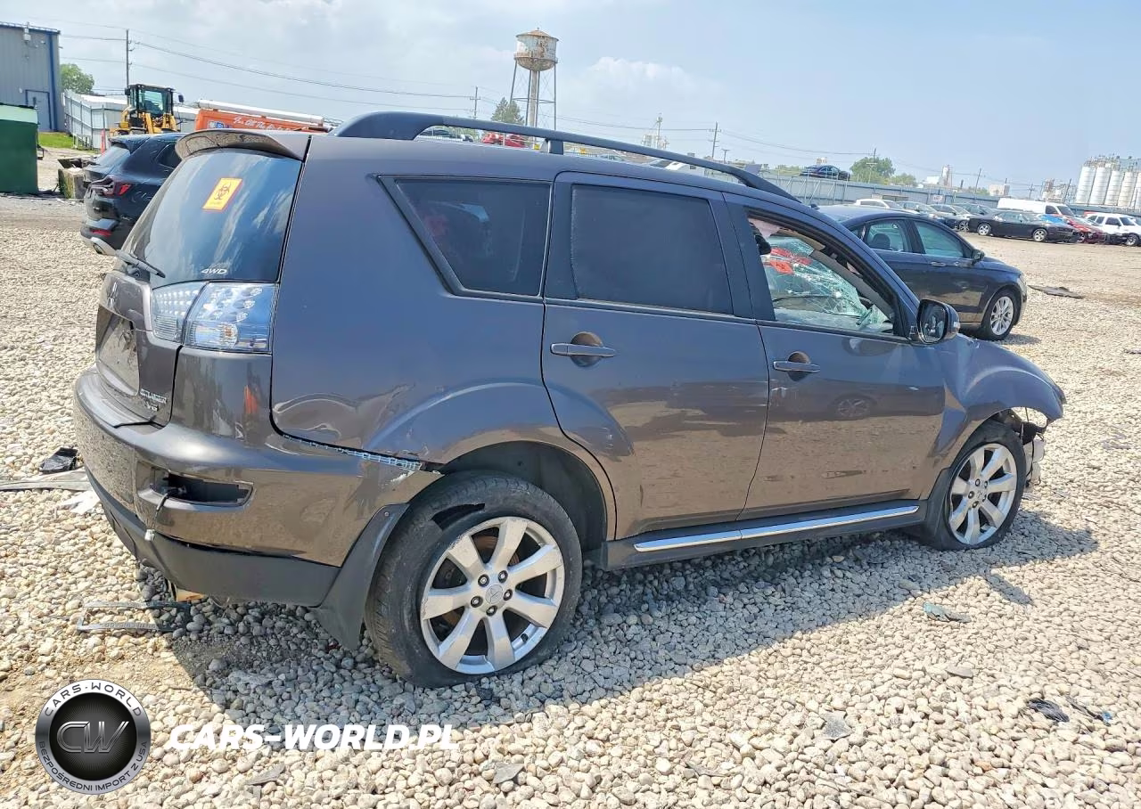 2010 Mitsubishi Outlander Xls VIN:JA4JT4AX0AZ002949 - 3