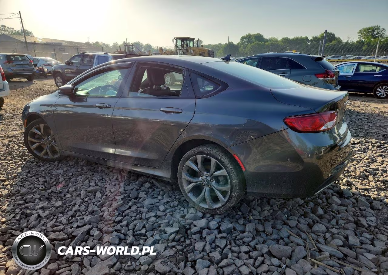2015 Chrysler 200 S VIN:1C3CCCDG5FN690888 - 2