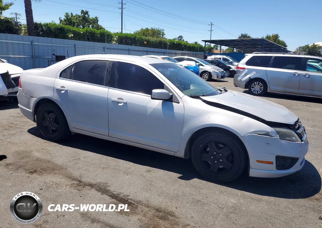 2010 Ford Fusion Se VIN:3FAHP0HA2AR180357 - 4
